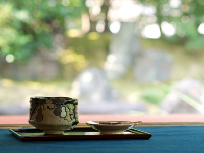 You can enjoy matcha while looking at the garden. Reception closes at 10:00~16:00, from 500 yen.