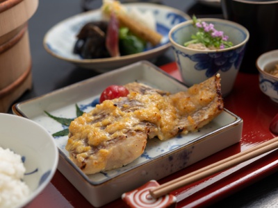 Miso-marinated grilled sea bream set meal ¥3,200