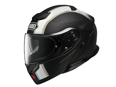 Seamless” design for better sealing. System helmet with movable face cover. 88,000 yen (tax included).
