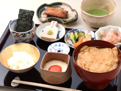 蕎麦屋のおとなの朝ごはん