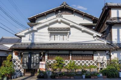 A sake brewery with a relaxed atmosphere befitting the castle town of Kameoka.