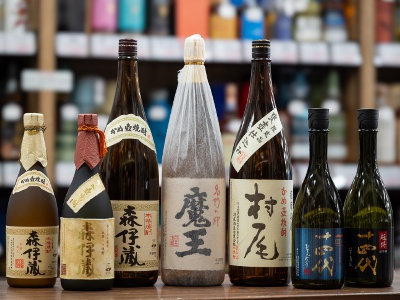 レア焼酎の代名詞「森伊蔵」「魔王」「村尾」。日本酒は、幻の「十四代」があることも。